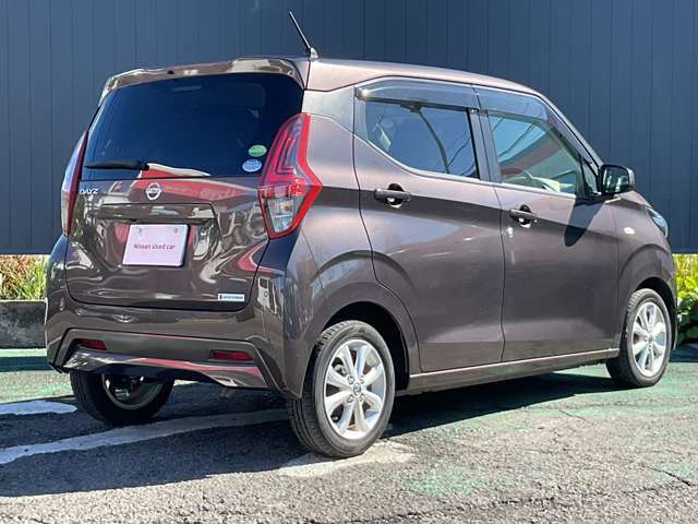 この度は弊社在庫車両をご覧頂き、誠にありがとうございます。「安心・信頼・満足」をお届けするNISSAN　U-CARS　店の愛知日産　カーパレス小牧です。