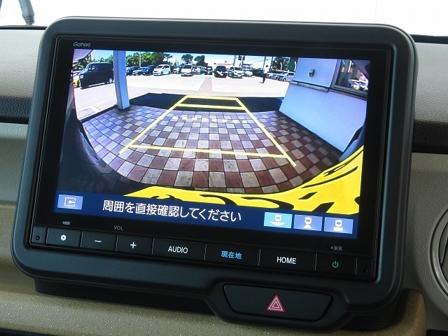 ◆◆バックカメラの画像です。車庫入れの安心感がアップしますね☆