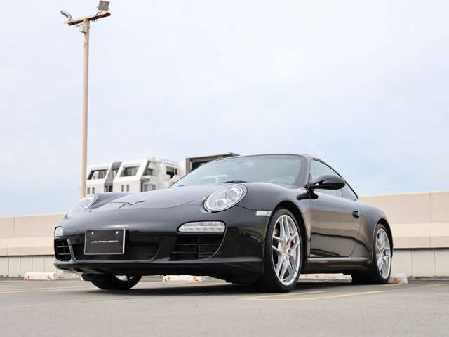 納車前点検整備はポルシェセンターへ入庫させて頂き、法定12ヵ月点検整備を実施させて頂いてからのご納車となります！！