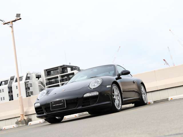 ウィンドウガラスの水垢取り、撥水処理、ヘッドライトの黄ばみ等もご相談下さい！ウィンドウガラスやヘッドライトの汚れは車全体のイメージを悪くします...