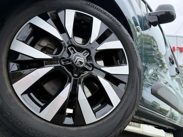 シトロエン・DSの在庫車多数ございます！お気軽にお問い合わせくださいませ！