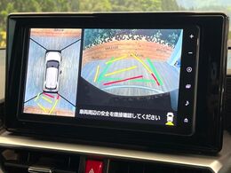【パノラマモニター】専用のカメラにより、上から見下ろしたような視点で360度クルマの周囲を確認することができます☆死角部分も確認しやすく、狭い場所での切り返しや駐車もスムーズに行えます。