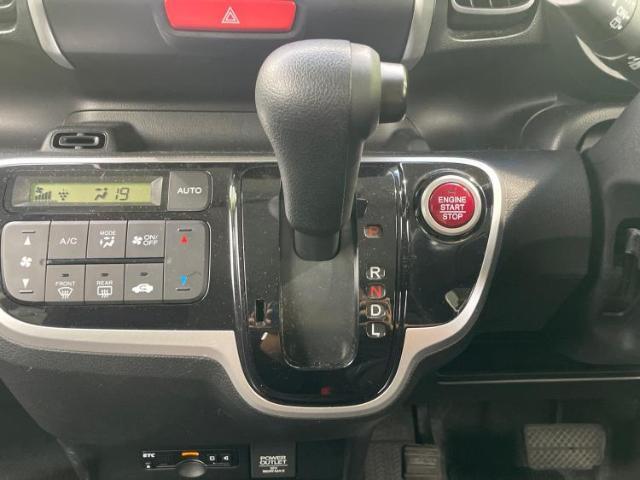 国産車から輸入車まで多様なお客様のニーズのお応えできるように、全国規模で豊富な在庫展開！車のことならWECARSへ！
