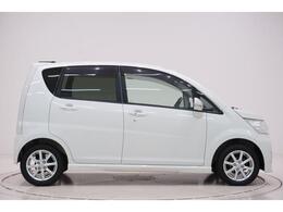 県内13店舗にて常時500台以上ダイハツ車を展示中です。見て、触って、納得のいく一台をぜひ見つけてください。