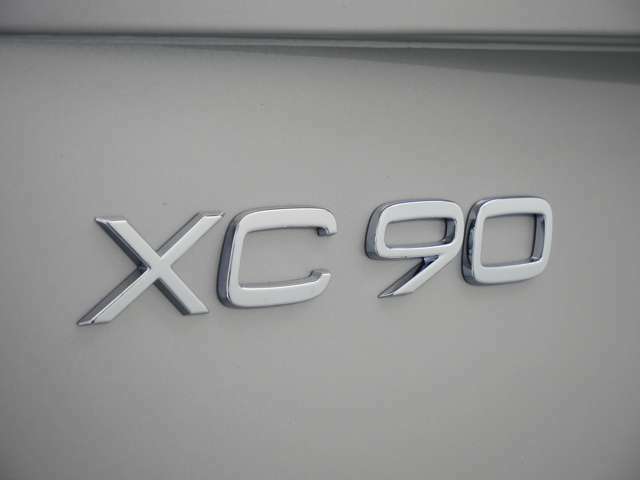 XC90エンブレム