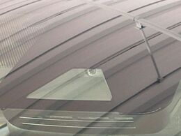 【トヨタセーフティセンス】走行中に前方の車両等を認識し、衝突しそうな時は警報とブレーキで衝突回避と被害軽減をアシスト。より安全にドライブをお楽しみいただけます。