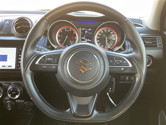 ハンドルの画像です。店舗にて現車の確認もいただけますので、お電話で在庫のご確認の上是非ご来店くださいませ！！！