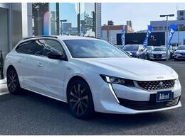 専門のサービススタッフに専用テスター。ご納車前の点検整備から、アフターサービスまで、お任せ下さい。
