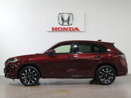 ボディカラーはプレミアムクリスタルガーネットメタリックです。