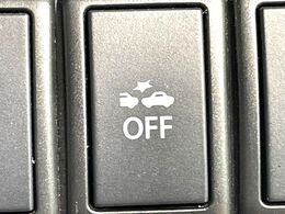 【スズキ　セーフティサポート】走行中に前方の車両等を認識し、衝突しそうな時は警報とブレーキで衝突回避と被害軽減をアシスト。より安全にドライブをお楽しみいただけます。