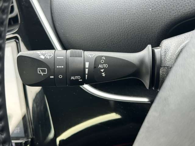 【運転席操作部】快適なドライブを楽しむための機能が装備されています！運転席から触れるので、使いやすいです！除菌プランいれていただくと、さらに清潔で安心していただけます！