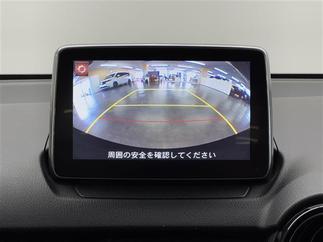 【バックカメラ】駐車時に後方がリアルタイム映像で確認できます。大型商業施設や立体駐車場での駐車時や、夜間のバック時に大活躍！運転スキルに関わらず、今や必須となった装備のひとつです！