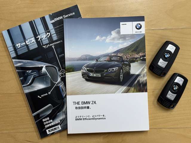 ■禁煙車　■新車保証書　■取扱説明書　■スペアキー　■ディーラー点検記録簿（H29、R01、03、05）