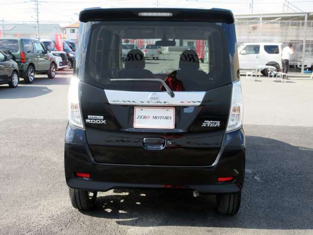 【ZERO MOTORS上尾店コンパクト＆軽自動車専門店】　展示台数在庫400台以上の大型展示場です。（埼玉県上尾市）軽自動車・軽バン・軽ワゴン・HVコンパクトカー・コンパクトカーなど多数展示中です。
