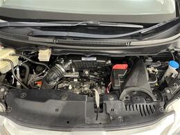 【エンジンルーム】エンジンの調子は良好です！ご納車前にはしっかりとオイル交換・その他油種類の点検補充をさせて頂きます。また、ガリバーでは修復歴のある車は販売いたしません。