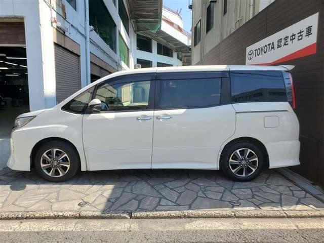 【トヨタ認定中古車】まるごとクリ-ニング（見えない所まで徹底洗浄）、車両検査証明書（車の状態を徹底検査）、ロングラン保証（買ってからも安心！）、3つの安心をセットにしたトヨタ販売店の中古車ブランドです
