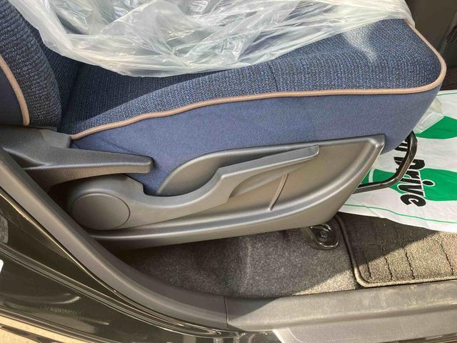 シートリフター付きですので運転手によって座面の高さが変更できます！！