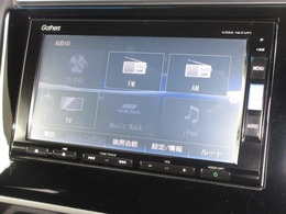 ナビゲーションはギャザズメモリーナビ（VXM-165VFi）を装着しております。AM、FM、CD、DVD再生、Bluetooth、音楽録音再生、フルセグTVがご使用いただけます。