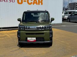 リヤドア・リヤクォーター・バックドアウィンドウにスモークドガラスを採用