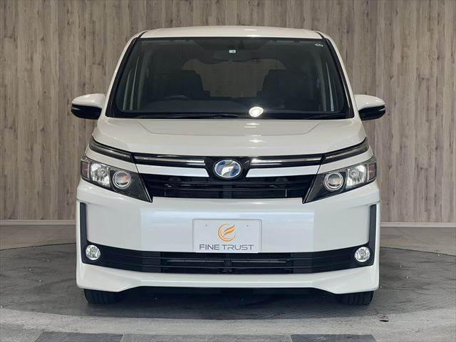 当社自慢のお車です。機関・装備点検・走行テスト済みです♪横にこの車のセールスポイントを、写真と説明でアピールしてあります♪まずはご覧になってください。