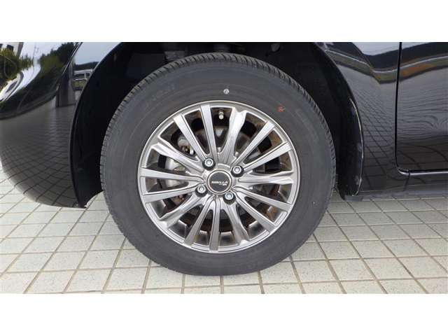 社外14インチアルミ　タイヤサイズ165/70R14