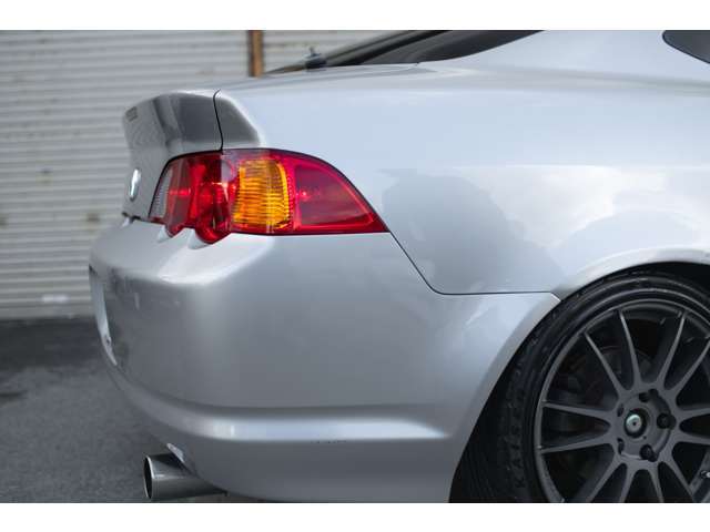 下品過ぎない車高が痺れます♪