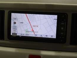 【メモリーナビ】フルセグ・CD・ラジオ・DVD視聴機能付き♪操作はタッチパネルで簡単です♪