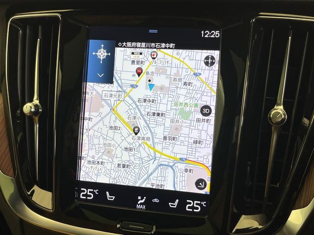 【9インチタッチスクリーン純正HDDナビ】「Apple　Car　Play」「Android　Auto」対応のボルボ先進ナビゲーション「SENSUS」。最新地図データへ無料更新してお渡しします。