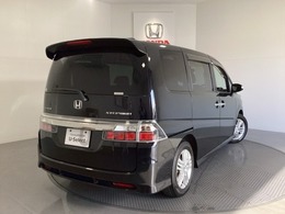 Honda認定中古車 U-Selectは3つの安心をお約束します。　1　Hondaのプロが整備した安心。 2　第三者機関がチェックした安心。　3　購入後もHondaが保証する安心。