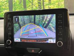 【バックカメラ】駐車時に後方がリアルタイム映像で確認できます。大型商業施設や立体駐車場での駐車時や、夜間のバック時に大活躍！運転スキルに関わらず、今や必須となった装備のひとつです！