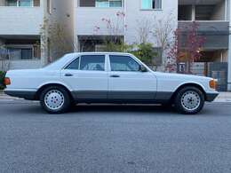 ご来店が難しいお客様もご安心下さい、店頭在庫でしたらビデオ通話などを使いお車の詳細をご説明させて頂く事も可能でございます。弊社スタッフが真心込めてご対応させて頂きます。