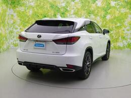 全国に店舗を展開しているのでどこでもお取り寄せが可能です！この車が気になるけど遠方だから・・・と諦める必要はありません！※別途陸送費が必要です。