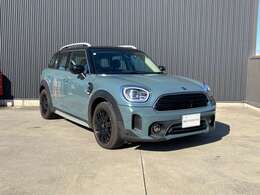 お車や各種ファイナンスプログラム、保証プログラム、お客様お一人お一人に最適なご案内をさせて頂けるよう準備してスタッフ一同お待ち申し上げております。