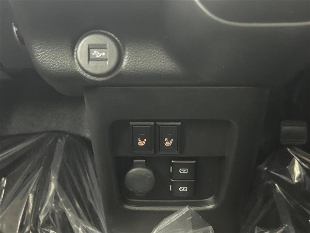 【運転席操作部】快適なドライブを楽しむための機能が装備されています！運転席から触れるので、使いやすいです！除菌プランいれていただくと、さらに清潔で安心していただけます！