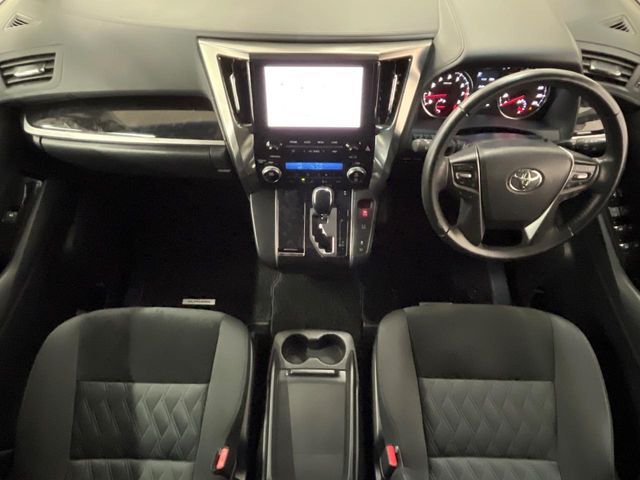 グループ総在庫数約30，000台！！全国の系列店からメーカー・車種問わずご紹介出来るので、あなたにピッタリのお車が見つかるはずです♪まずはお問い合わせ下さい☆