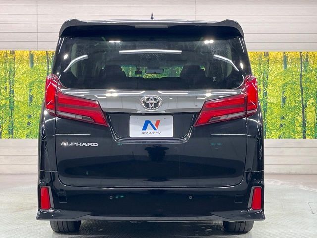 安心の最長10年・走行無制限保証（有償）をご用意。保証内容も充実はもちろん、無料点検＆オイル交換や、年中無休の全国・24時間ロードサービスも付帯されておりますのでご安心下さい。