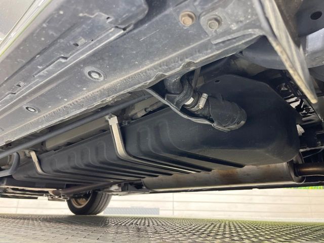 安心の最長10年・走行無制限保証（有償）をご用意。保証内容も充実はもちろん、無料点検＆オイル交換や、年中無休の全国・24時間ロードサービスも付帯されておりますのでご安心下さい。