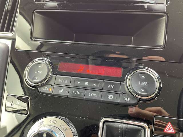 【運転席操作部】快適なドライブを楽しむための機能が装備されています！運転席から触れるので、使いやすいです！除菌プランいれていただくと、さらに清潔で安心していただけます！