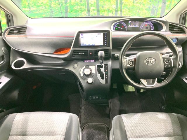 グループ総在庫数約30，000台！！全国の系列店からメーカー・車種問わずご紹介出来るので、あなたにピッタリのお車が見つかるはずです♪まずはお問い合わせ下さい☆