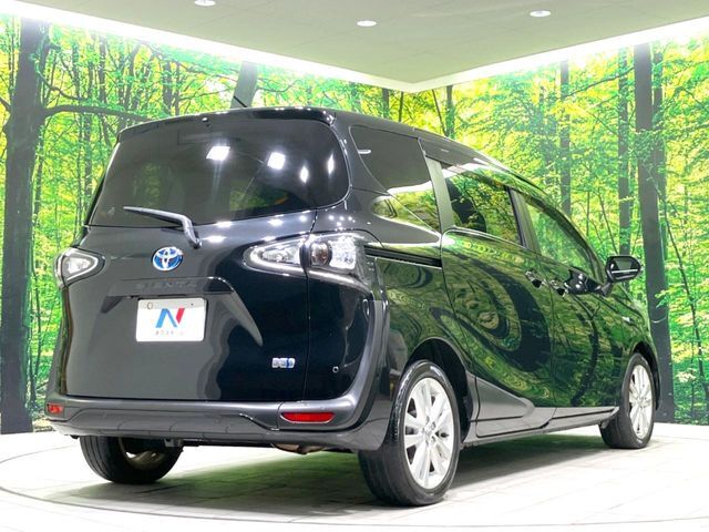 ☆全国のネクステージからお取り寄せが可能※！遠方の店舗に展示してあるクルマが気になる場合も、最寄りの店舗でご覧いただくことが可能です！是非私たちに要望をお聞かせください！※別途費用