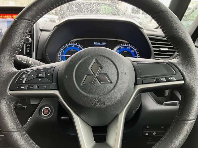 ステアリング回りの画像です