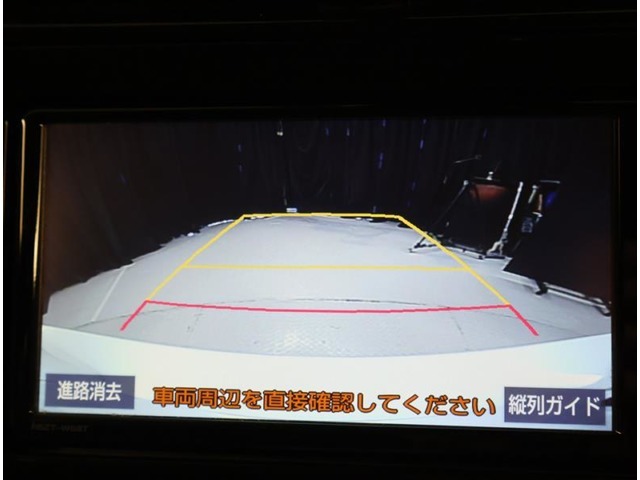 バックモニター付きで後部の確認が簡単にできる安心のアイテムです！！