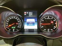 【メーター】BMW、メルセデス、アウディといったドイツのプレミアムブランドをはじめとした、各種輸入車ブランドを同時に比較することができます。