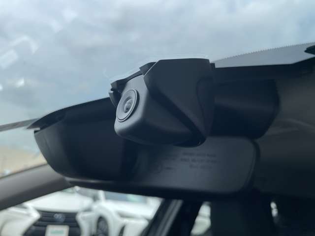 ◆【ドライブレコーダー】映像・音声などの運転中の記録を残します。事故などを起こした起こされた時の証拠になりえますので、もしも時でも安心ですね。
