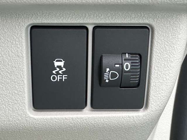 ★納車前に、専属のクリーニングスタッフが、ピッカピカにクリーニングして納車いたします！もちろん、ピッカピカの状態でお渡しするクリーニング費用も支払総額に含まれています！