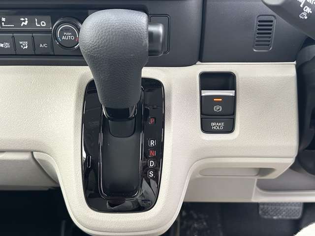 ★納車前に、当社の指定工場で納車前点検を行って納車しますので、安心してお乗りいただけます！もちろん、点検料は車両本体価格に含まれています！