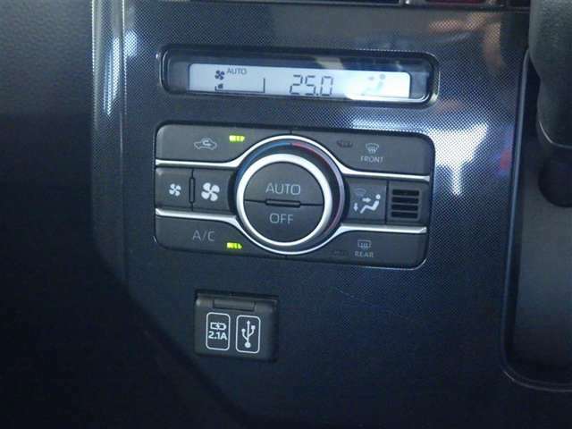 このオートエアコンなら、スイッチひとつで自動で車内の温度を快適に保つことが出来ますよ♪