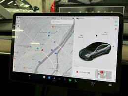 【純正メモリーナビ】FM・AMラジオやブルートゥース接続など多彩な機能を併せ持っており、インパネ周りがすっきりしてますね！