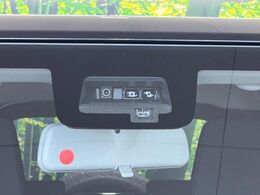 【スズキ　セーフティサポート】走行中に前方の車両等を認識し、衝突しそうな時は警報とブレーキで衝突回避と被害軽減をアシスト。より安全にドライブをお楽しみいただけます。