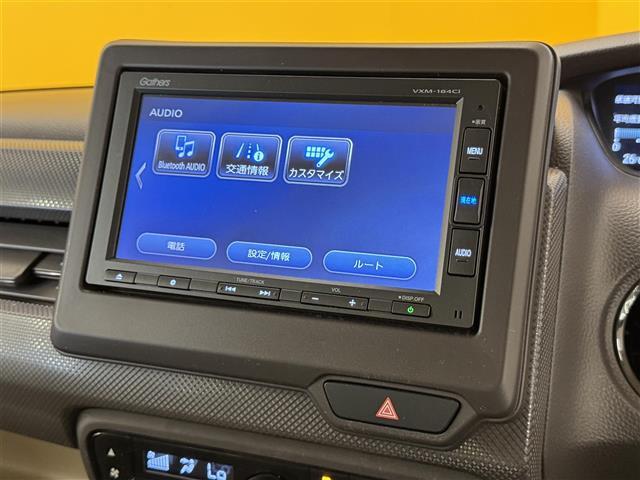 【Bluetooth】ナビゲーションと携帯電話/スマートフォンをBluetooth接続することができます。接続するとハンズフリーで使用することができるので、とても便利です！